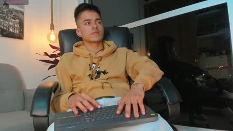 JACOB STONES online show from 02.11.25