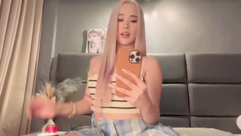 Snapshot of jacolandia chatting on 01.05.25 jacolandia online show from 01.05.25