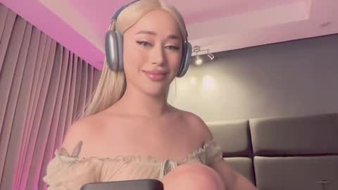 Snapshot of jacolandia chatting on 09.21.25 jacolandia online show from 09.21.25