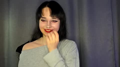 Snapshot of jacquiepoche chatting on 04.14.26 Sofia online show from 04.14.26