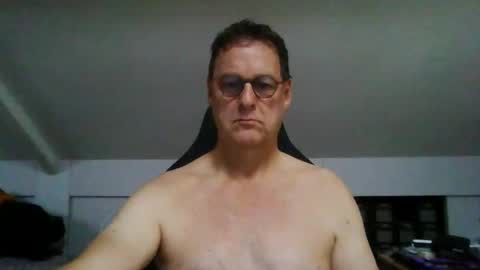 Snapshot of jacsfinestfantasy chatting on 11.03.25 FineAndSimple online show from 11.03.25