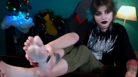 Snapshot of jade_castle chatting on 01.11.25 jade_castle online show from 01.11.25