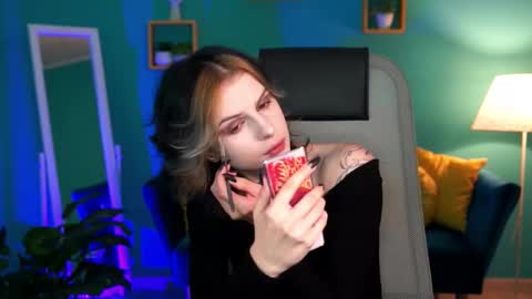 Snapshot of jade_castle chatting on 02.21.25 jade_castle online show from 02.21.25