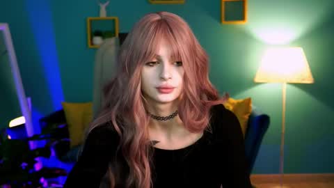 Snapshot of jade_castle chatting on 03.11.25 jade_castle online show from 03.11.25