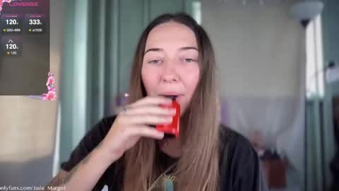Snapshot of jade_margot chatting on 12.03.25 Jade Margot online show from 12.03.25