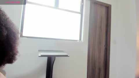 Jade smile online show from 11.22.25