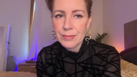 Snapshot of jade_slade chatting on 06.02.26 Jade Slade online show from 06.02.26