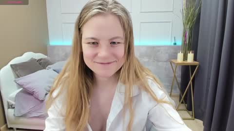 Snapshot of jade_soft chatting on 01.03.25 Jade online show from 01.03.25