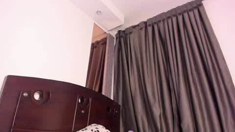 Snapshot of jade_ws chatting on 01.17.25 Jade online show from 01.17.25