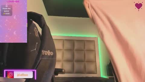 jadeestudios online show from 09.29.25