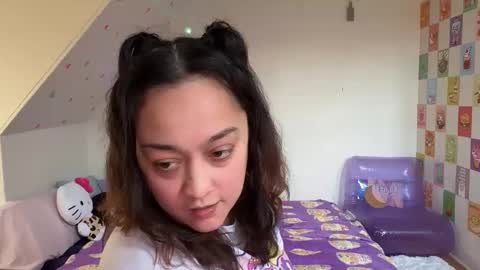 Snapshot of jadelondonxo chatting on 02.09.25 Jade online show from 02.09.25