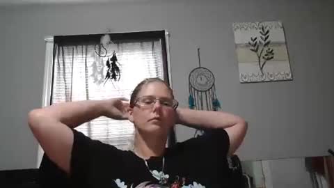 JadeLuv online show from 10.19.25