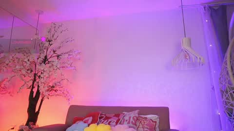 Jade Summer online show from 04.07.26