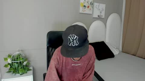 Snapshot of jake_miller__ chatting on 05.26.26 Jake online show from 05.26.26