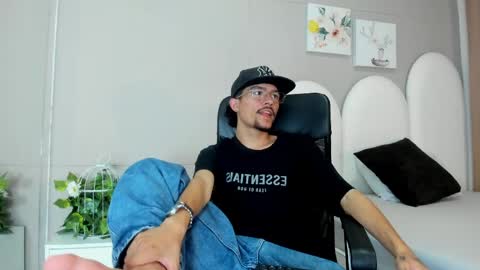 Snapshot of jake_miller__ chatting on 06.03.26 Jake online show from 06.03.26