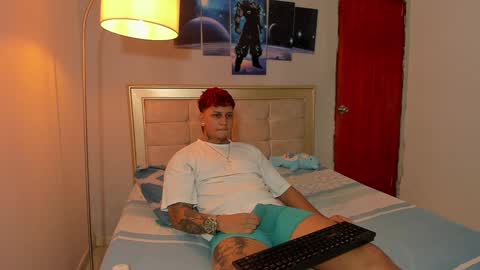 Snapshot of jake_pons chatting on 12.17.24 Jake Pons online show from 12.17.24