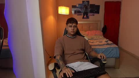 Snapshot of jake_pons chatting on 01.14.25 Jake Pons online show from 01.14.25