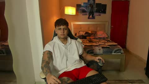 Snapshot of jake_pons chatting on 02.19.25 Jake Pons online show from 02.19.25