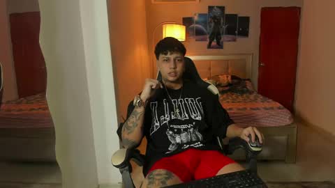 Snapshot of jake_pons chatting on 02.27.25 Jake Pons online show from 02.27.25