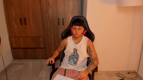 Snapshot of jake_pons chatting on 09.15.25 Jake Pons online show from 09.15.25