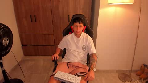 Snapshot of jake_pons chatting on 02.14.26 Jake Pons online show from 02.14.26