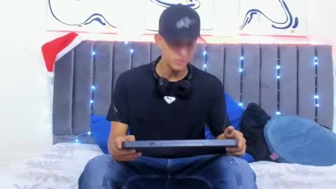 Hi guys im new 3 online show from 12.30.24