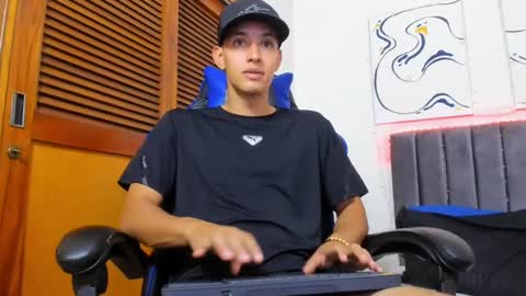 Hi guys im new 3 online show from 01.27.25