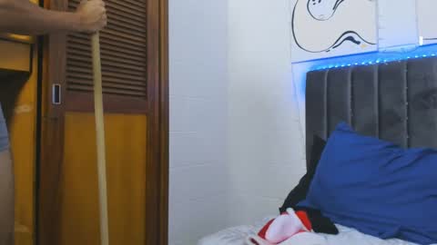 Hi guys im new 3 online show from 03.04.25