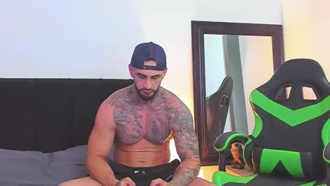 Snapshot of jakeortega chatting on 12.03.25 Jake Orthega online show from 12.03.25