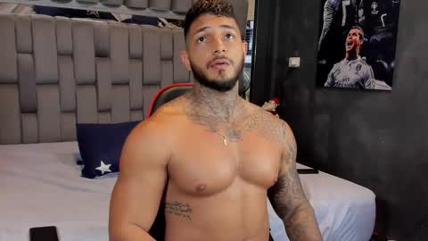 my name is sebas If you come here dont hesitate to say hello Im a guy who really likes having conversations and having hot online show from 03.11.26