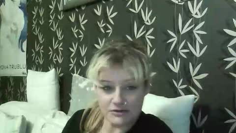JAKKI LOUISE pornstar online show from 11.10.25