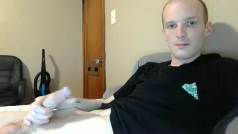 Snapshot of james231231 chatting on 04.28.26 james231231 online show from 04.28.26