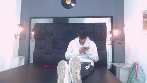 James y Kenet online show from 02.17.26