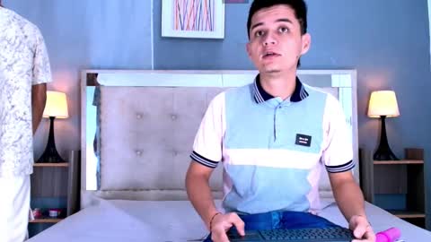 James y Kenet online show from 02.24.26