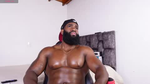 Snapshot of james_bbcmuscle chatting on 07.08.26 James BBC online show from 07.08.26