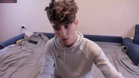 Snapshot of james_mil chatting on 02.20.25 James online show from 02.20.25