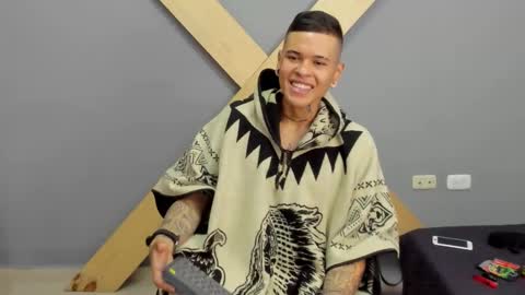 Snapshot of jamesinked_ chatting on 12.19.24 Jamesinked online show from 12.19.24