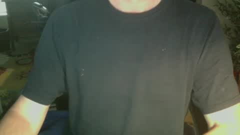 Snapshot of jamesray722 chatting on 10.04.25 jamesray722 online show from 10.04.25