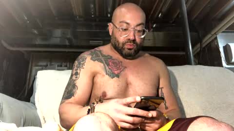 Snapshot of jamie19905 chatting on 01.28.25 jamie19905 online show from 01.28.25