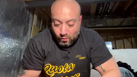 Snapshot of jamie19905 chatting on 02.01.25 jamie19905 online show from 02.01.25