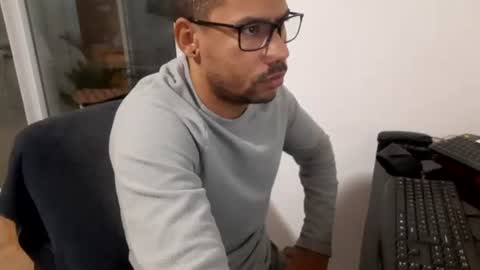 Snapshot of jamielonnas chatting on 07.19.26 Jamie Lonnas online show from 07.19.26