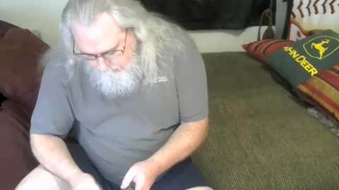 Snapshot of jamielove1975 chatting on 05.27.26 jamielove1975 online show from 05.27.26