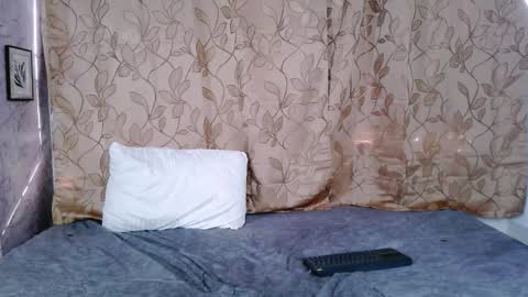 Jamithindependent model online show from 03.20.26