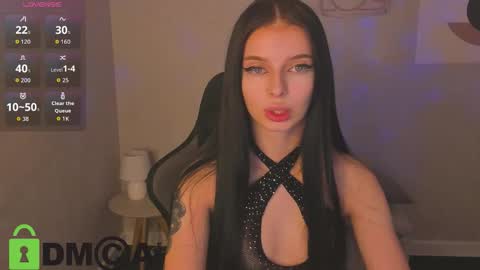 Snapshot of jane_johnston chatting on 11.15.25 Eva online show from 11.15.25