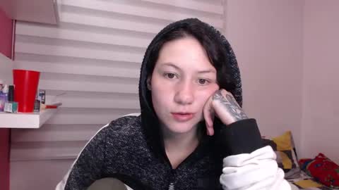 Snapshot of jane_r chatting on 10.25.25 Jane online show from 10.25.25