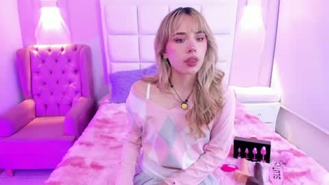 Snapshot of jane_roses0 chatting on 04.08.26 Jane online show from 04.08.26