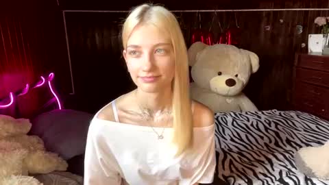 Elsa online show from 08.04.26