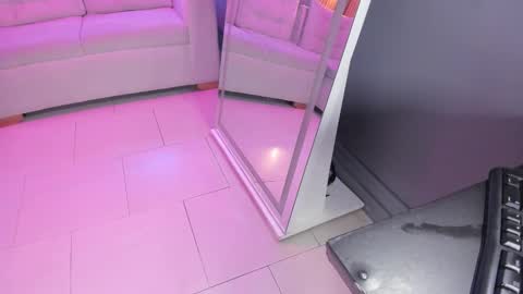 Janinne  online show from 02.12.26