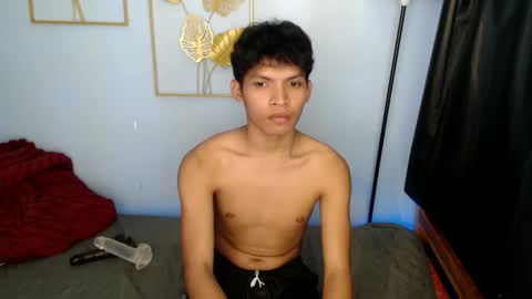 janlloyd04 online show from 04.13.26