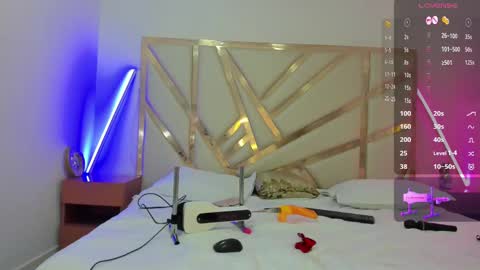 Snapshot of janna_foxx chatting on 10.29.25 Janna online show from 10.29.25